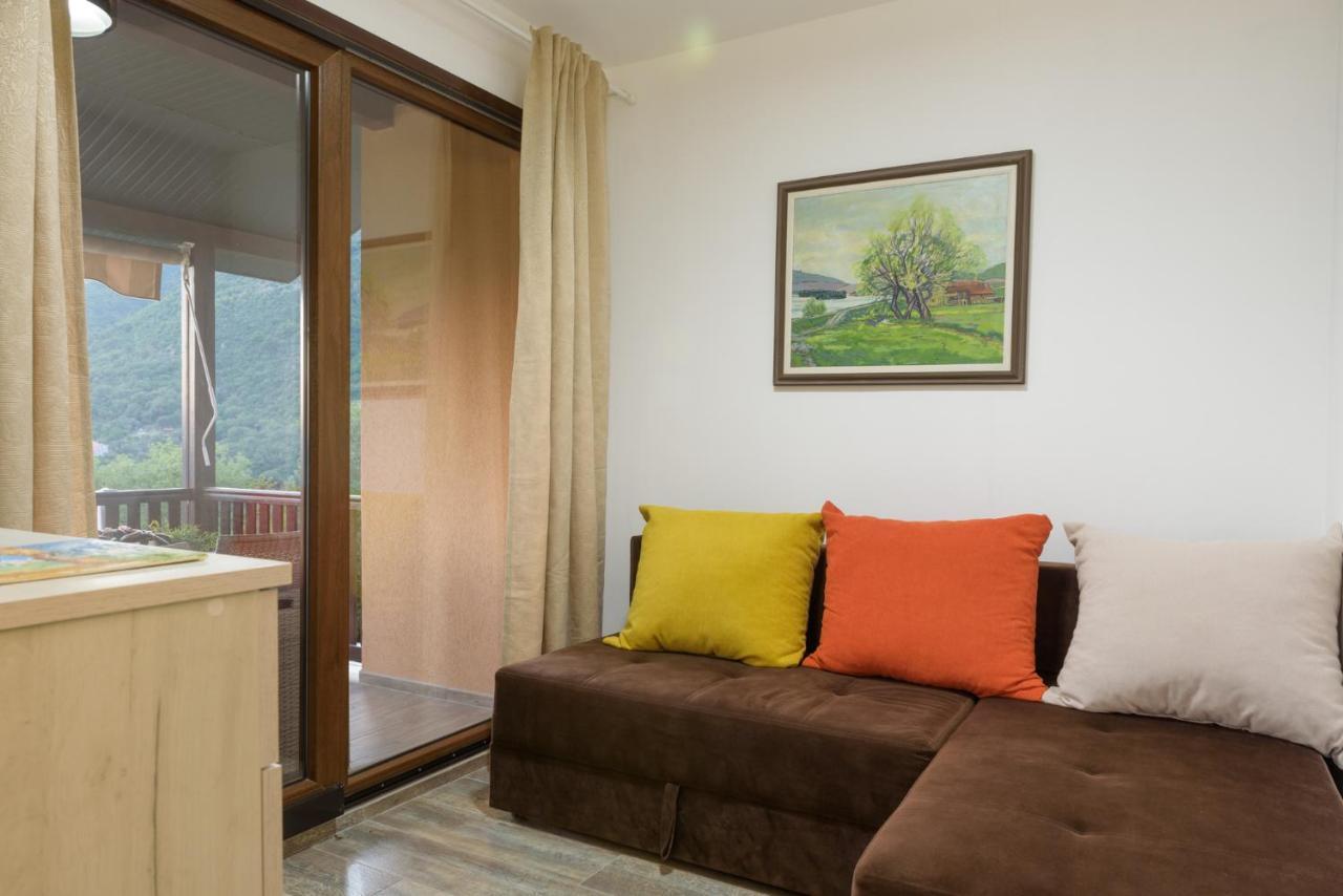 Sunset Holiday Home Tivat Buitenkant foto